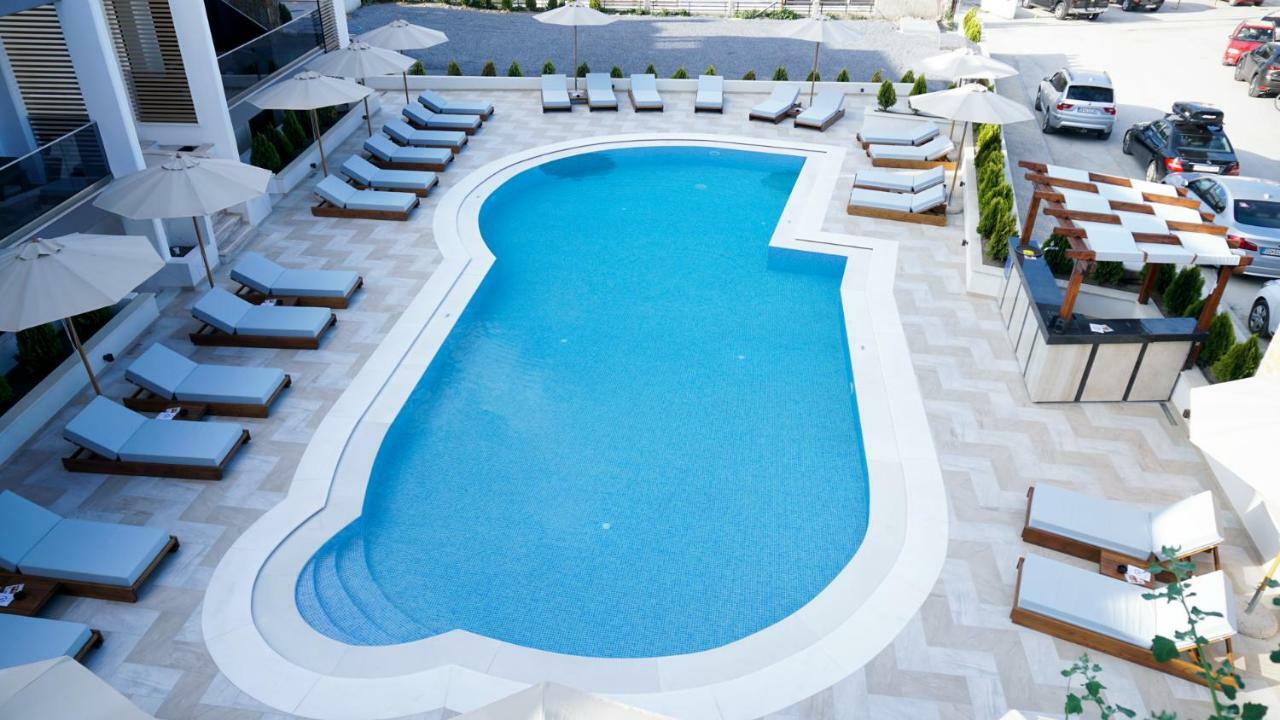 Agnes Deluxe Hotel เปฟโกโฮรี ภายนอก รูปภาพ
