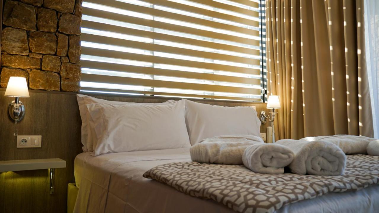 Agnes Deluxe Hotel เปฟโกโฮรี ภายนอก รูปภาพ